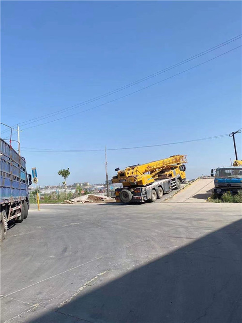 晋中市25吨吊车的租赁价格大概是多少？